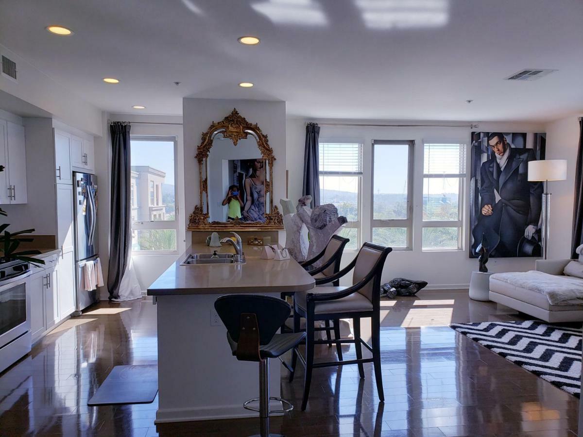 Penthouse Dreams * Irvine